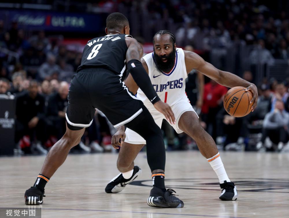 色表现也向 色表现也向