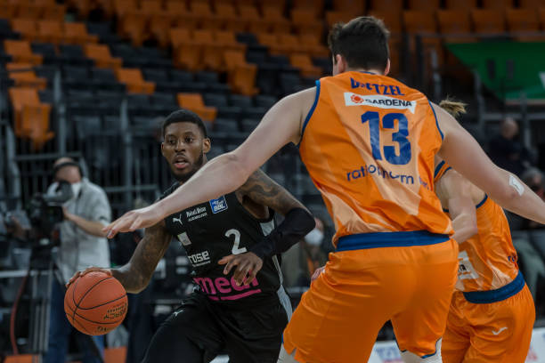 以格林斯比 以格林斯比