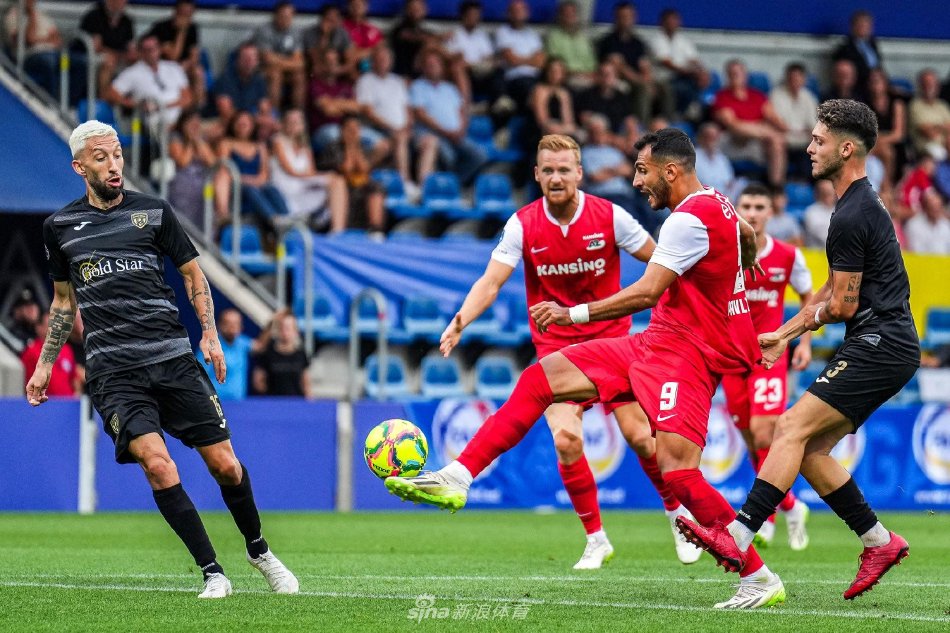 育圈中类似 育圈中类似